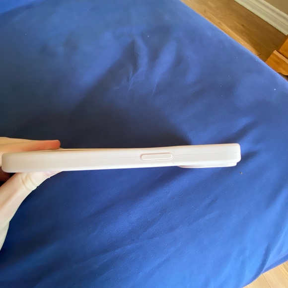 Iphone 12 Case - Picture 5 of 6